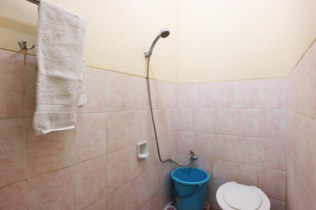 Hotel Keluarga Djagalan Raya Surabaya Luaran gambar