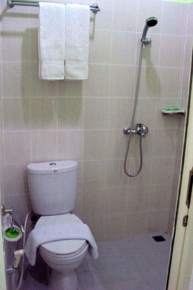 Hotel Keluarga Djagalan Raya Surabaya Luaran gambar